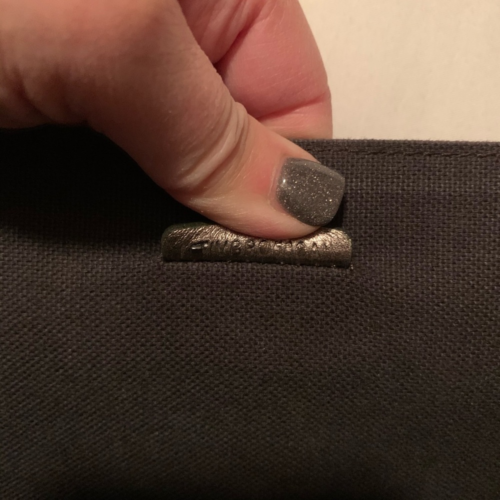 💯 Burberry Leather Clutch Pewter - Picture 7 of 8